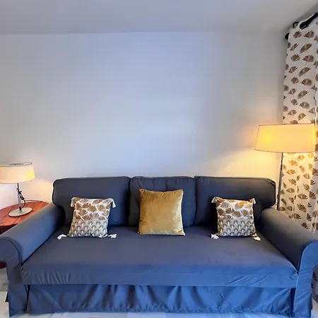 Modern Studio With Garden View Apartment *