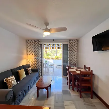 Modern Studio With Garden View *